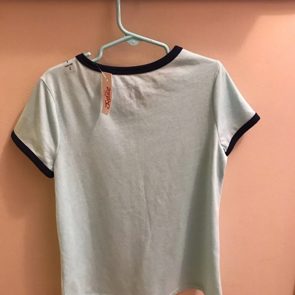 Justice girl’s light green size 7 t-shirt. NWT